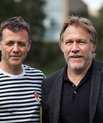 Carsten Obel (t.v.) er sammen med Kaj Grønbæk, professor og institutleder på Institut for Datalogi, initiativtagere til CoronaLytics-projektet. Foto: Mellissa Bach Kirkeby Yildirim/AU.
