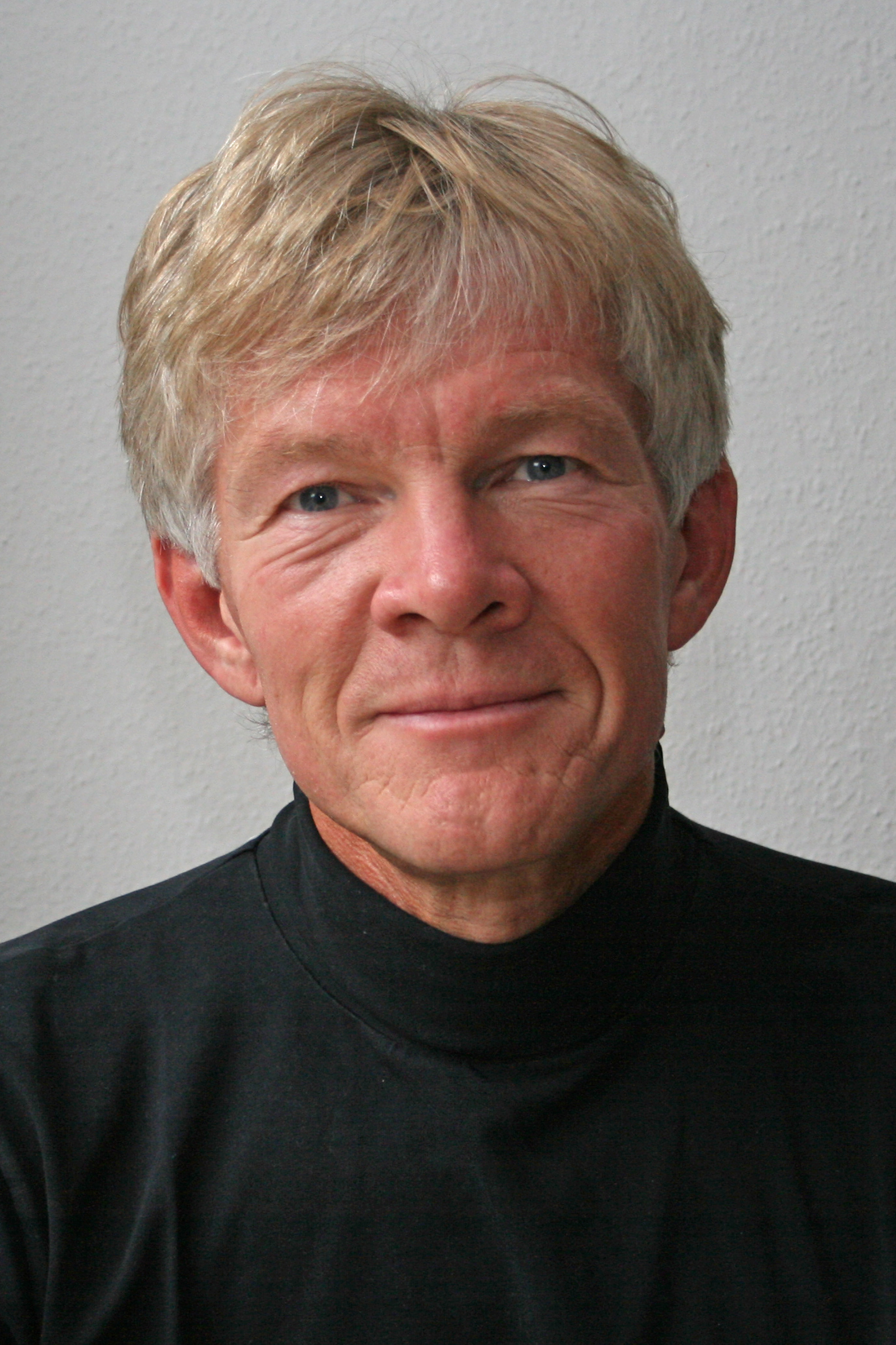 [Translate to English:] Praktiserende læge og professor Flemming Bro vil arbejde på at skabe et bindeled mellem forskning og patienters daglige møde med sundhedsvæsnet. Foto: Lars Kruse, Aarhus Universitet